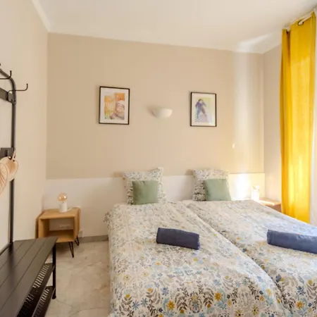 Lovely Renovated 45m2 In The Hearth Of