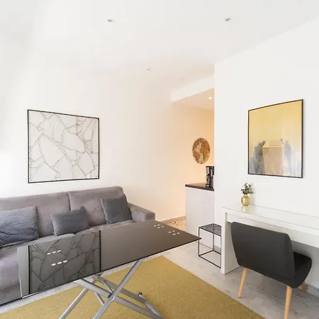 Apartment Lovely Renovated 45m2 In The Hearth Of *