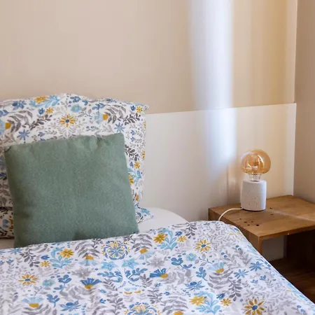 Lovely Renovated 45m2 In The Hearth Of *